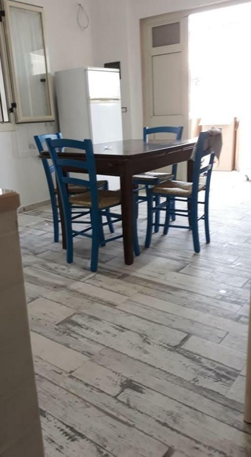 Villino Celeste Fronte Spiaggia Torre Lapillo Εξωτερικό φωτογραφία